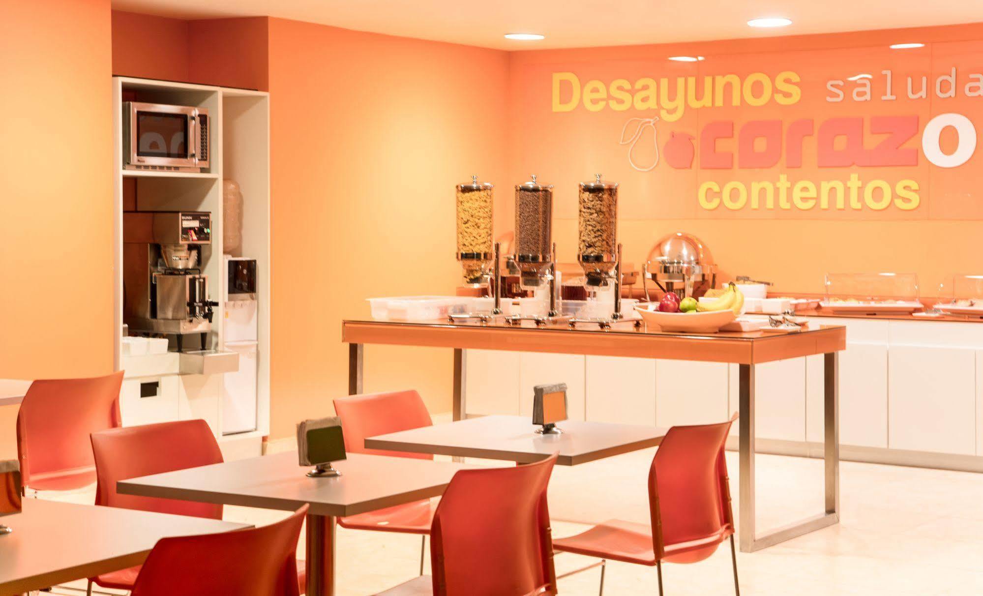 One Guadalajara Expo Ξενοδοχείο Εξωτερικό φωτογραφία